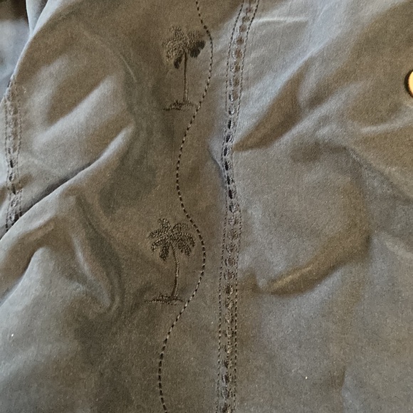 Bamboo Cay black short sleeve shirt - Picture 5 of 5